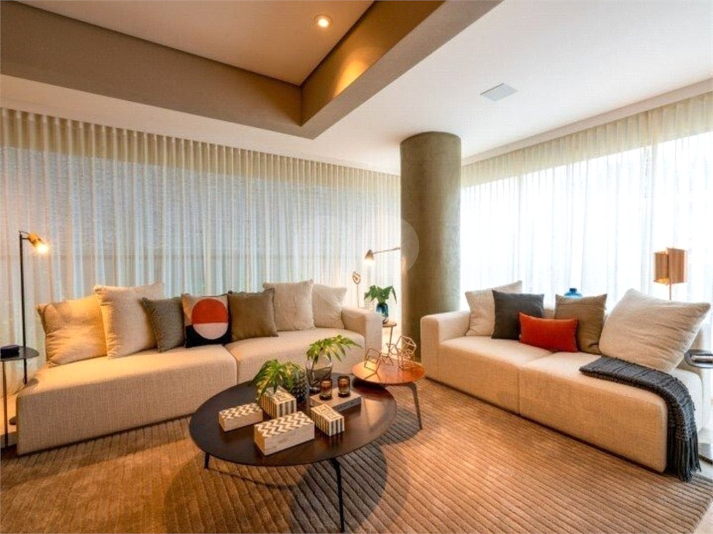Apartamento à venda com 3 suítes em Moema, São Paulo, SP