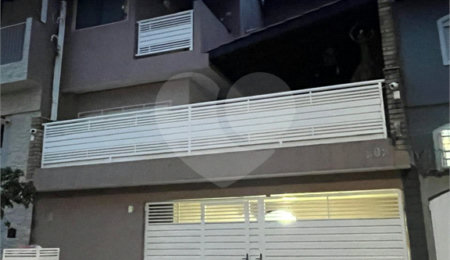 Sobrado à venda com 2 quartos, sendo 1 suíte,  em Vila Ré, São Paulo, SP