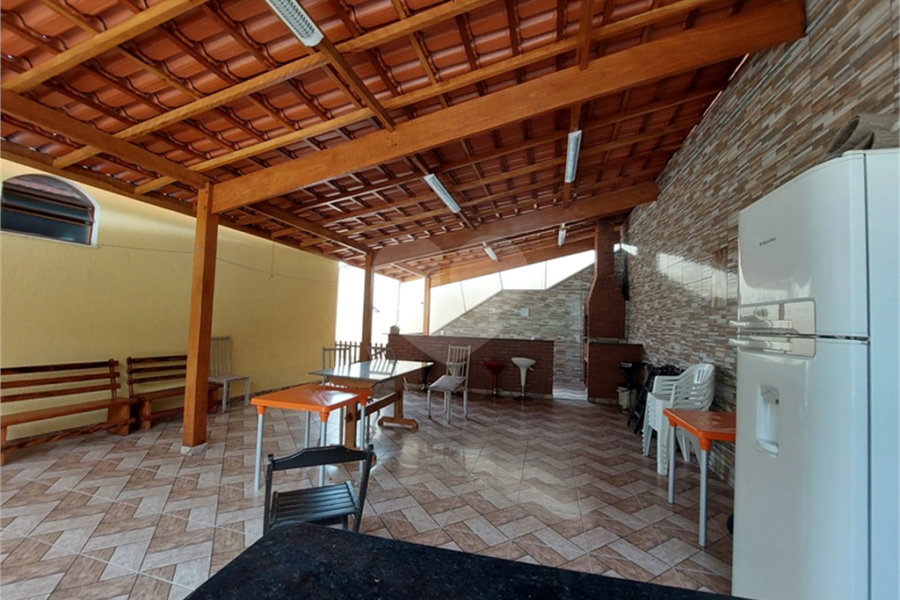 Casa à venda com 5 quartos, sendo 3 suítes, no Centro, Mairiporã, SP