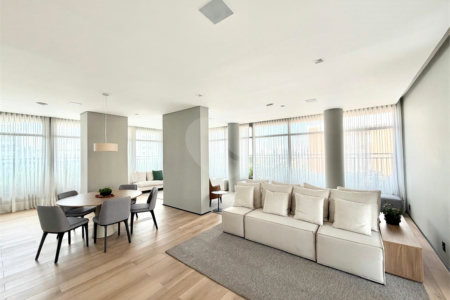 Apartamento à venda com 3 suítes em Campo Belo, São Paulo, SP