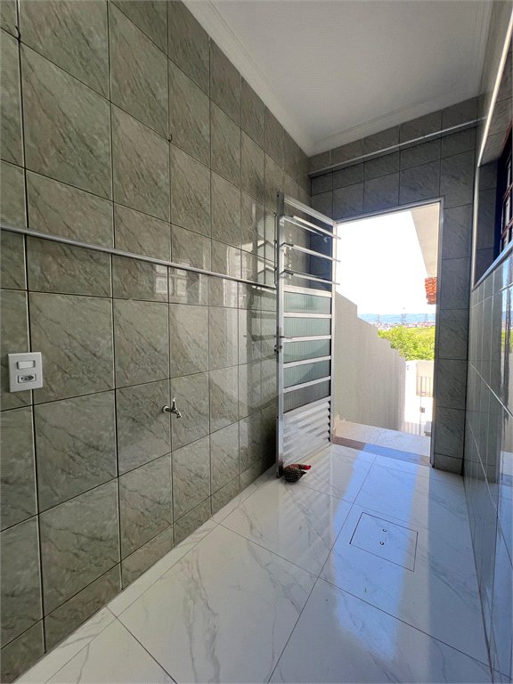 Sobrado à venda com 3 quartos, sendo 1 suíte, em Conjunto Habitacional Brás Cubas, Mogi das Cruzes, SP