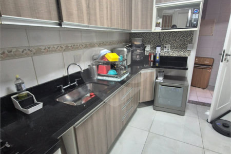 Casa à venda com 3 quartos, sendo 1 suíte, no condomínio Mariana, São Paulo - SP