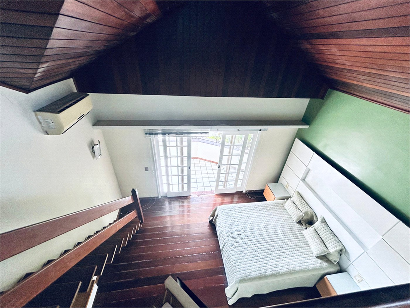Casa à venda com 8 quartos, sendo 7 suítes, em Barra da Tijuca, Rio de Janeiro, RJ