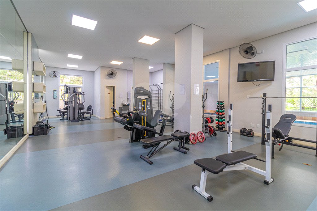 Apartamento à venda com 3 quartos, sendo 1 suíte,  em Morumbi, São Paulo, SP
