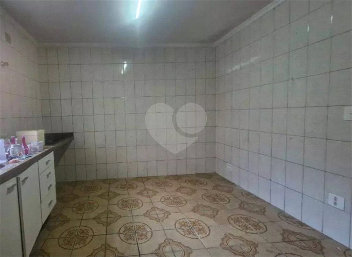 Sobrado à venda com 8 quartos em Vila Guarani, São Paulo, SP