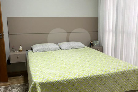 Casa à venda com 3 quartos, sendo 1 suíte, no condomínio Horto Florestal Villagio, Sorocaba - SP