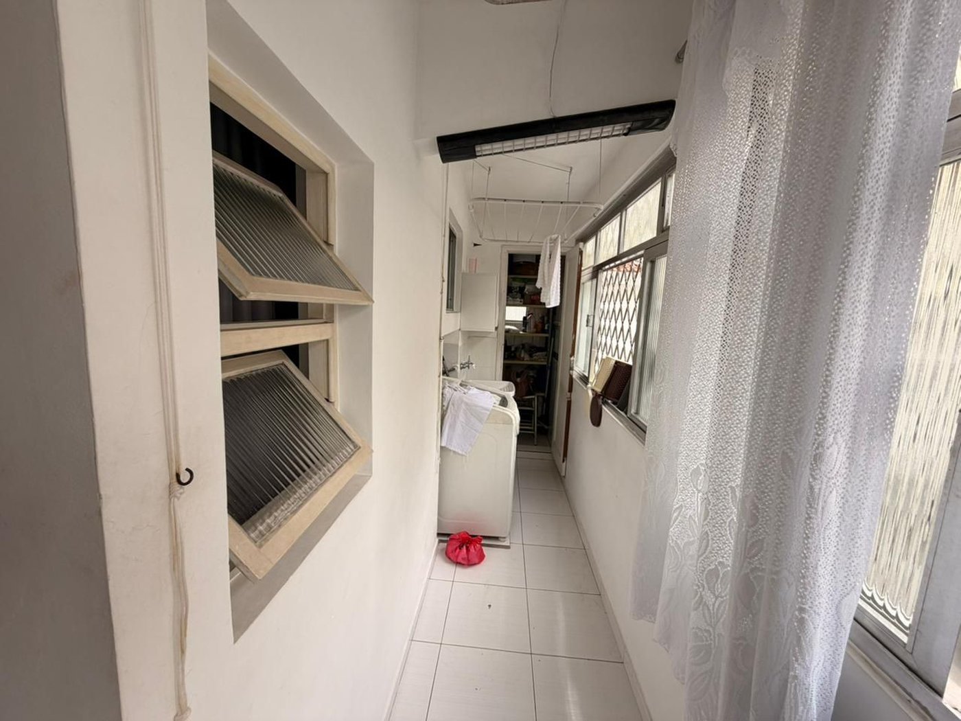 Apartamento com 2 dormitórios à venda, 80 m² por R$ 530.000,00 - Gonzaga - Santos/SP