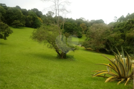 Chácara à venda com 5 quartos em Volta Grande (são João Novo), São Roque, SP