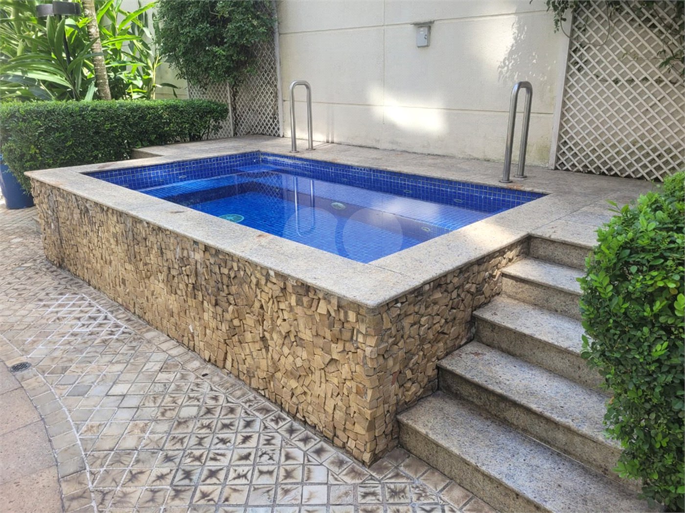 Apartamento à venda com 3 quartos, sendo 2 suítes, em Vila Uberabinha, São Paulo, SP