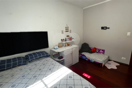 Sobrado à venda com 4 quartos, sendo 1 suíte, em Vila Formosa, São Paulo, SP
