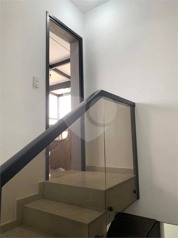 Cobertura à venda com 3 quartos, sendo 2 suítes,  em Mirandópolis, São Paulo, SP