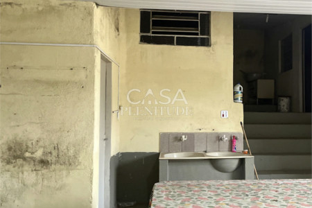 Casa Térrea à venda com 4 quartos, sendo 1 suíte,  em Vossoroca, Votorantim, SP