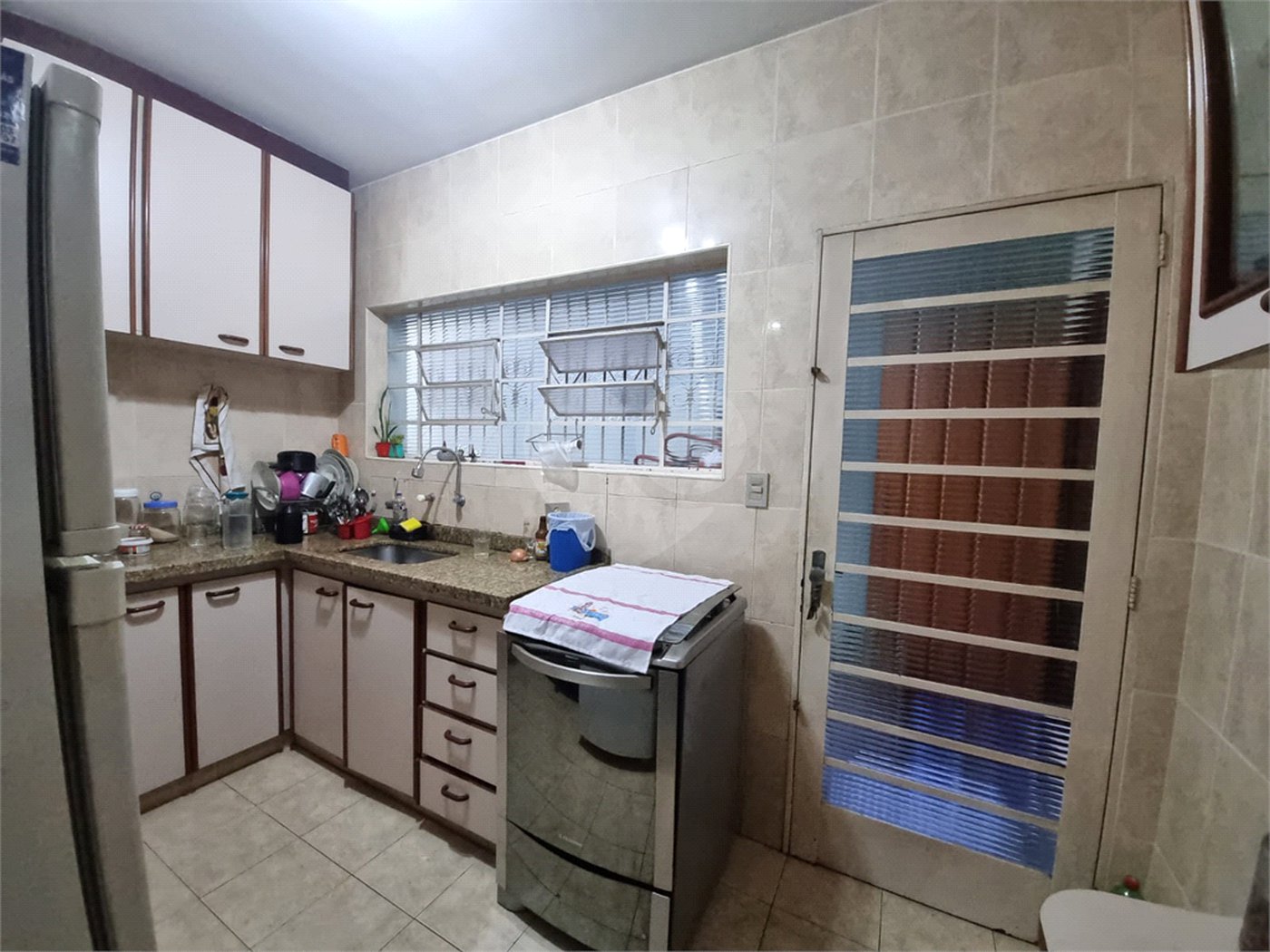Casa à venda com 4 quartos, sendo 1 suíte,  em Jardim Guarujá, Sorocaba, SP
