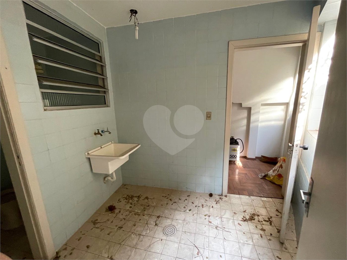 Casa à venda com 3 quartos, sendo 1 suíte, em Jardim Panorama, São Paulo, SP