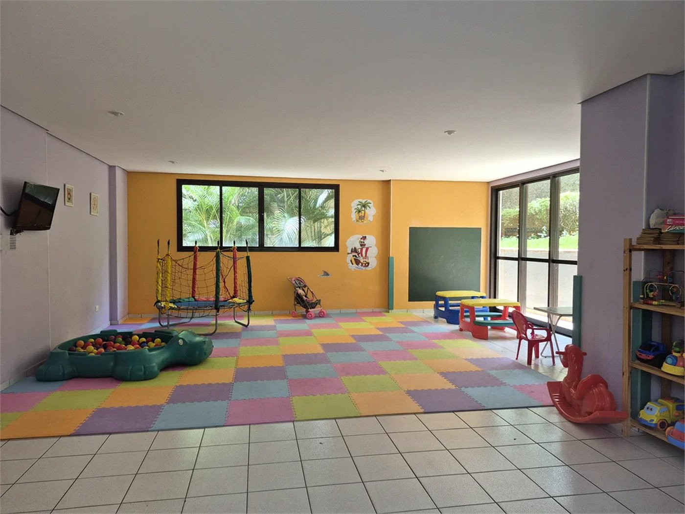 Cobertura à venda com 4 quartos, sendo 2 suítes, em Vila Hamburguesa, São Paulo, SP