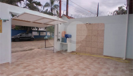 Casa Térrea à venda com 3 suítes em Loty, Itanhaém, SP