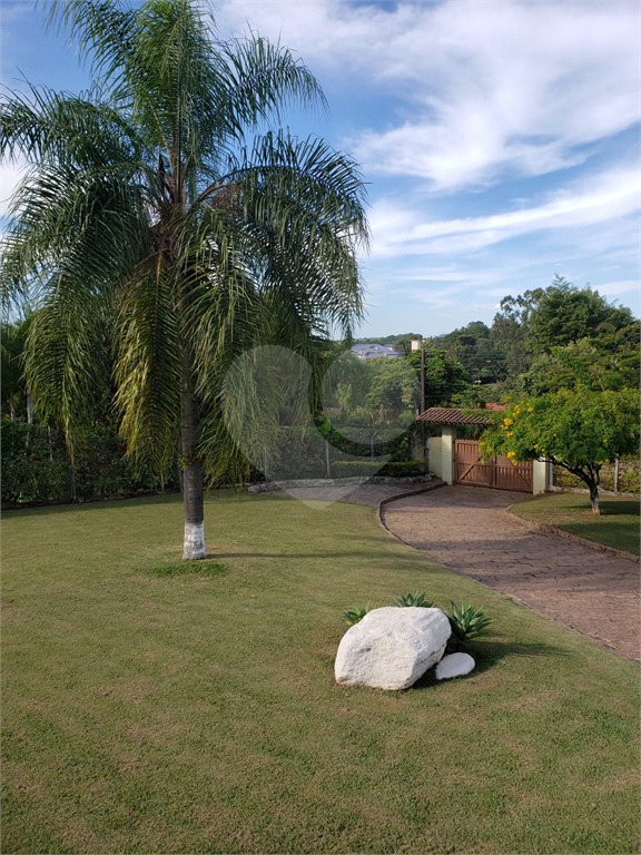 Casa à venda com 4 quartos, sendo 2 suítes,  no condomínio Acmti - Colinas do Mosteiro, Terras de Itaici e Recanto dos Pássaros, Indaiatuba - SP