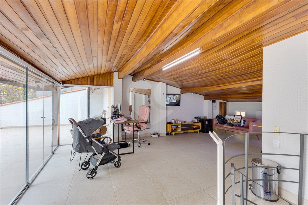 Casa à venda com 4 suítes em Jardim Marajoara, São Paulo, SP