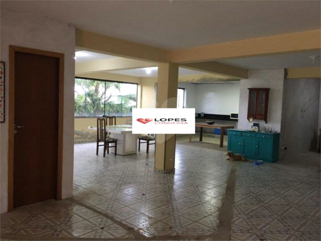Casa à venda com 4 quartos, sendo 1 suíte,  no condomínio Loteamento Haras El Passo, Mairiporã - SP