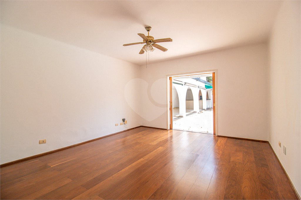 Casa Térrea à venda com 5 quartos, sendo 2 suítes, em Jardim Marajoara, São Paulo, SP