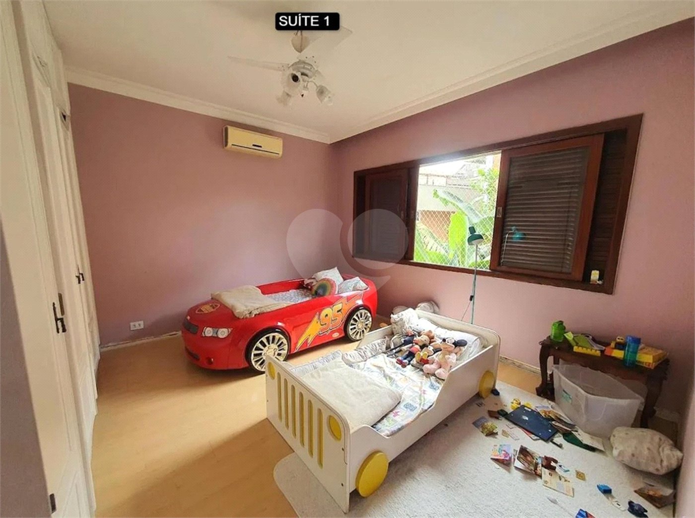 Casa à venda com 6 quartos, sendo 5 suítes, em Jardim São Bento, São Paulo, SP