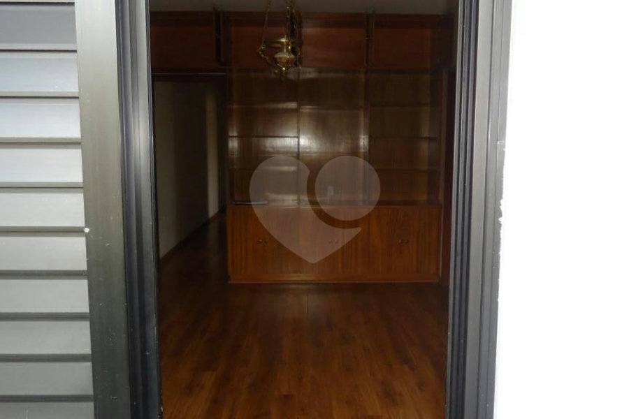 Sobrado à venda com 3 quartos, sendo 1 suíte,  em Vila Paulicéia, São Paulo, SP