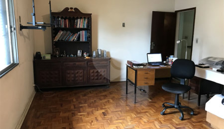 Casa à venda com 5 quartos, sendo 2 suítes,  em Planalto Paulista, São Paulo, SP