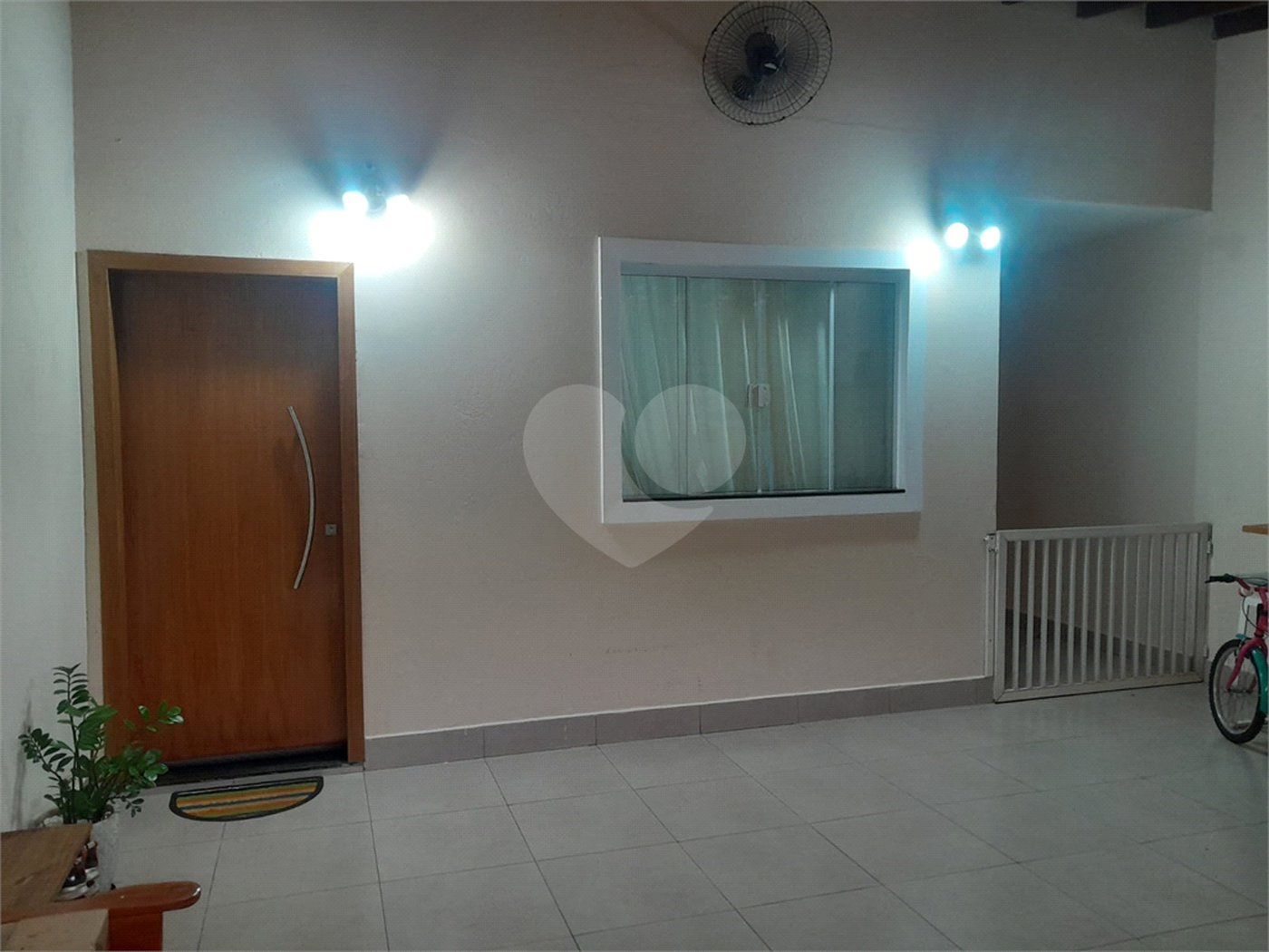 Casa à venda com 3 quartos, sendo 1 suíte, em Recanto das Flores, Ribeirão Preto, SP