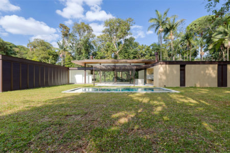 Casa à venda com 5 suítes no condomínio Chácara Flora, São Paulo - SP