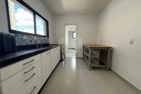 Apartamento à venda com 3 quartos, sendo 1 suíte, em Vila Paulicéia, São Paulo, SP