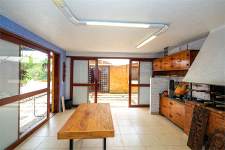 Casa à venda com 4 quartos, sendo 1 suíte, em Jardim Marajoara, São Paulo, SP