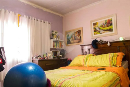 Casa à venda com 3 quartos, sendo 1 suíte, em Planalto Paulista, São Paulo, SP