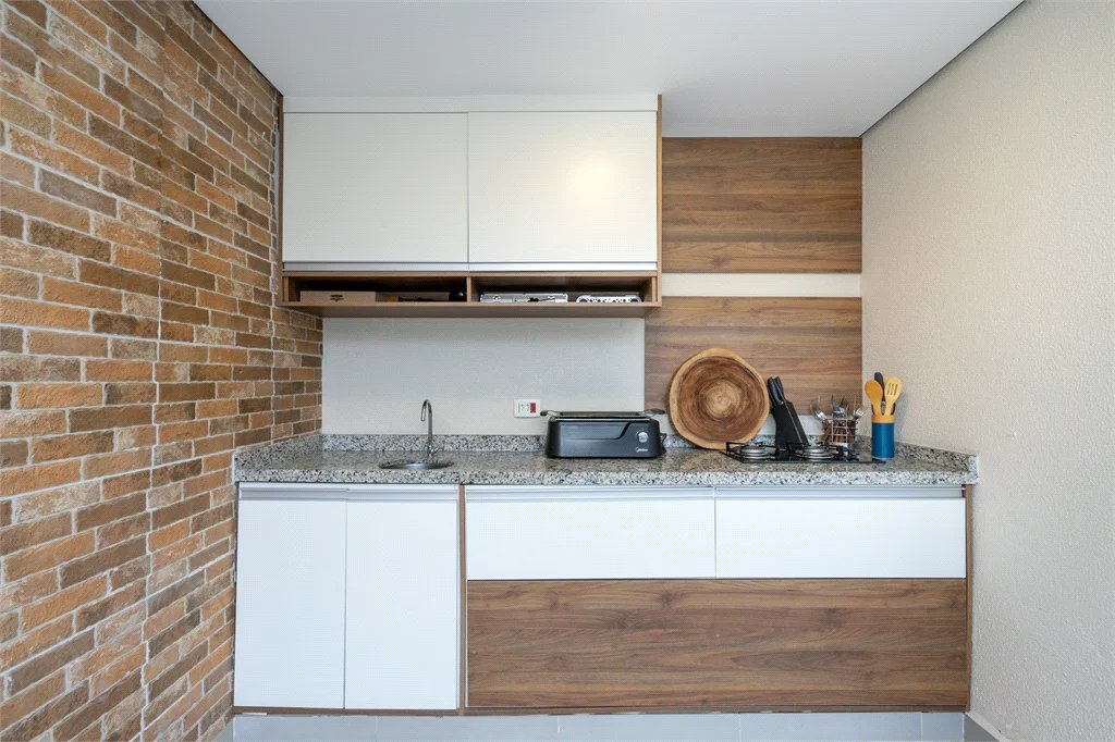 Apartamento à venda com 3 quartos, sendo 1 suíte, em Jardim Parque Morumbi, São Paulo, SP