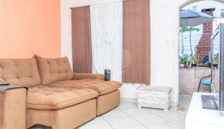 Sobrado à venda com 3 quartos, sendo 1 suíte, em Jardim Monte Kemel, São Paulo, SP
