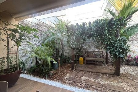 Casa à venda com 3 suítes no condomínio Residencial Chácara Ondina, Sorocaba - SP