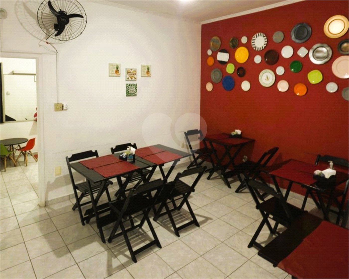 Casa à venda com 3 suítes em Vila Leão, Sorocaba, SP