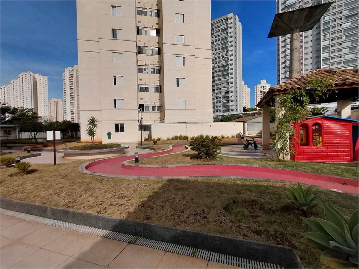 Apartamento à venda com 3 quartos, sendo 1 suíte, em Lapa, São Paulo, SP