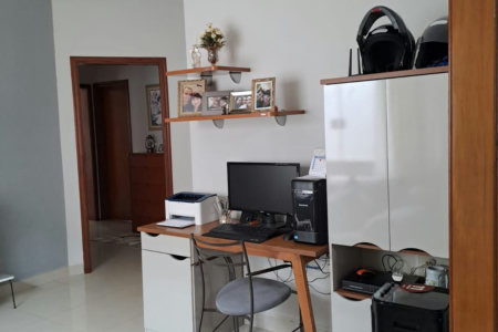 Casa à venda com 3 quartos, sendo 1 suíte,  no Centro, Três Lagoas, MS