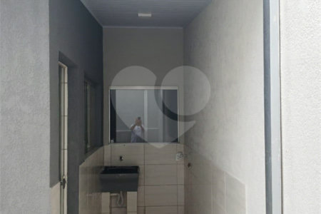 Casa de Vila à venda com 3 quartos, sendo 1 suíte, em Jardim Wanel Ville V, Sorocaba, SP