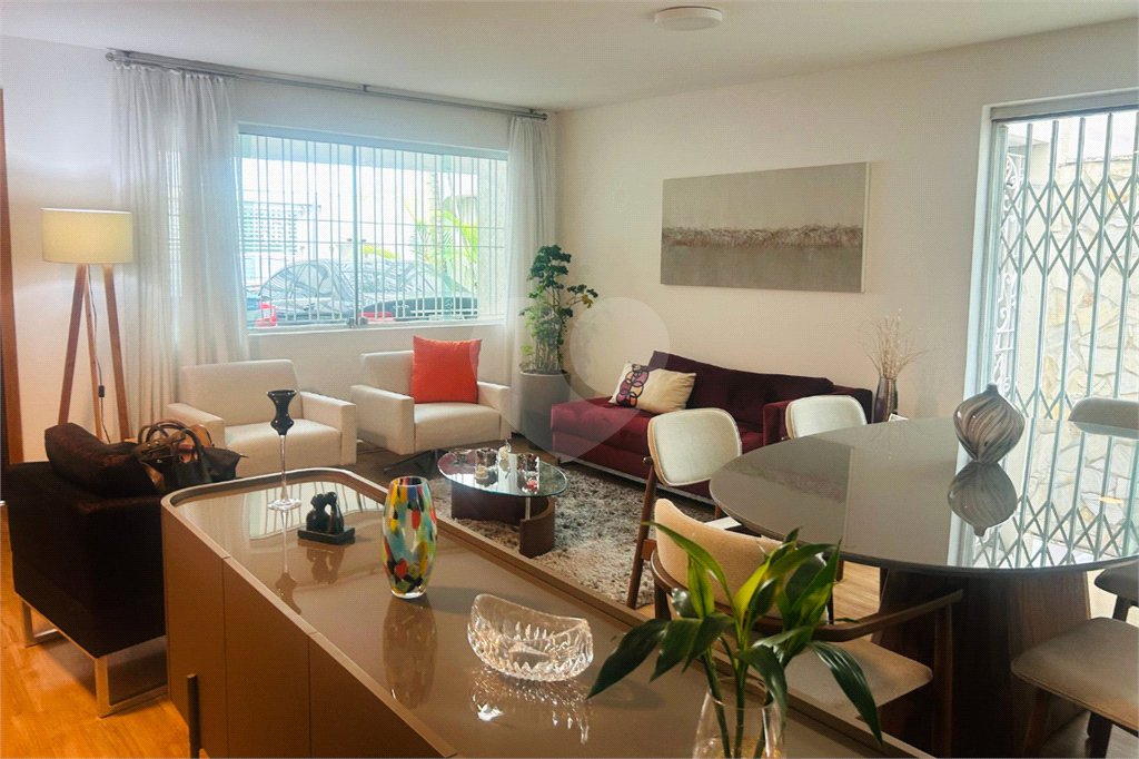Casa à venda com 3 quartos, sendo 1 suíte, em Vila Cordeiro, São Paulo, SP