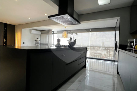 Apartamento à venda com 3 suítes no Centro, Mogi das Cruzes, SP