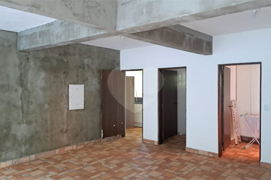 Casa à venda com 3 quartos, sendo 1 suíte, no condomínio Alpes da Cantareira, Mairiporã - SP