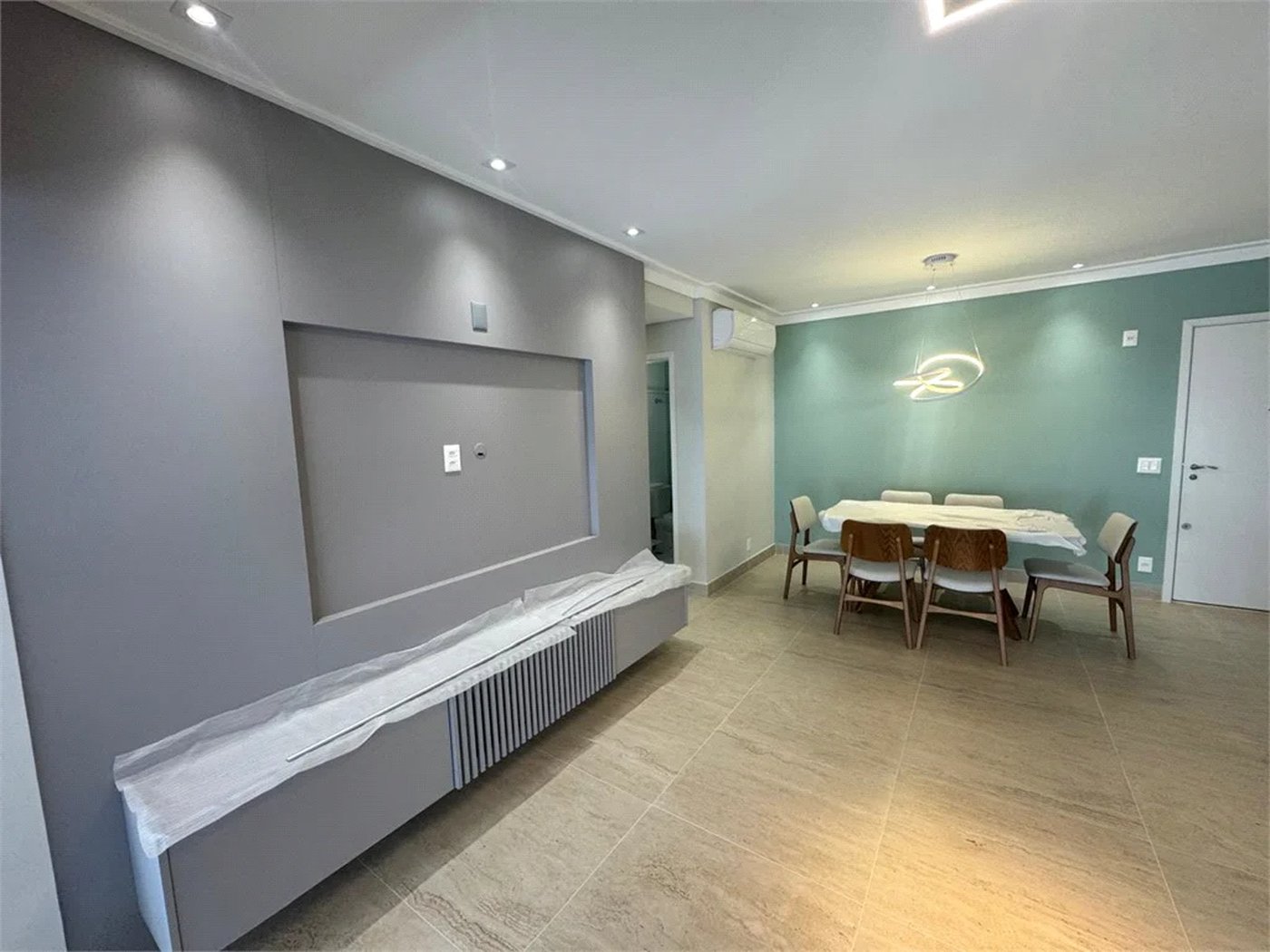 Apartamento à venda com 3 suítes em Brooklin Paulista, São Paulo, SP
