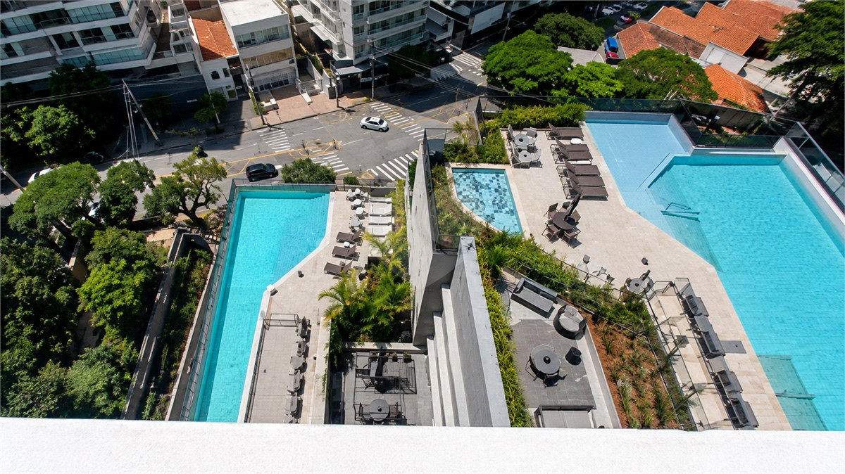 Apartamento à venda com 3 suítes em Sumarezinho, São Paulo, SP
