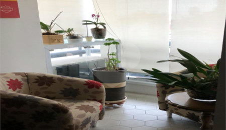 Apartamento à venda com 2 quartos, sendo 1 suíte,  em Moema, São Paulo, SP