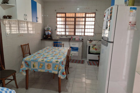 Casa à venda com 3 quartos em Jardim Pacaembu, Jundiaí, SP
