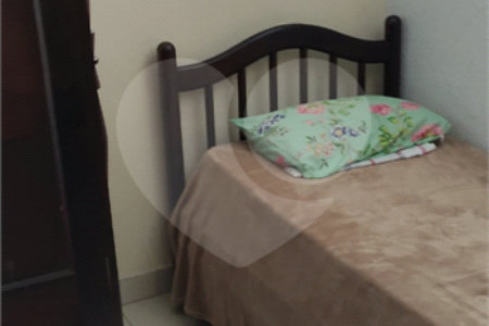 Sobrado à venda com 4 quartos, sendo 2 suítes, em Rio Pequeno, São Paulo, SP