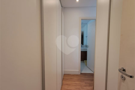 Apartamento à venda com 3 quartos, sendo 1 suíte, em Água Branca, São Paulo, SP