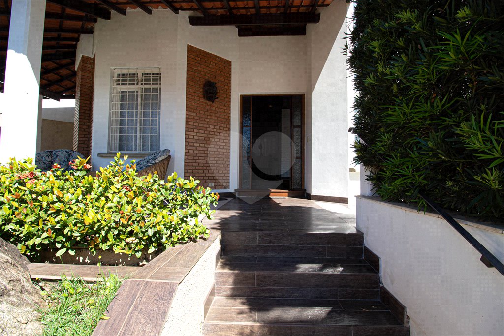 Casa à venda com 1 quarto, sendo 3 suítes, em Esplanada Mendes Moraes, São Roque, SP