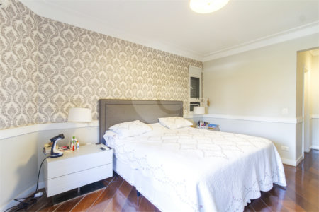 Apartamento à venda com 4 quartos, sendo 2 suítes, em Indianópolis, São Paulo, SP